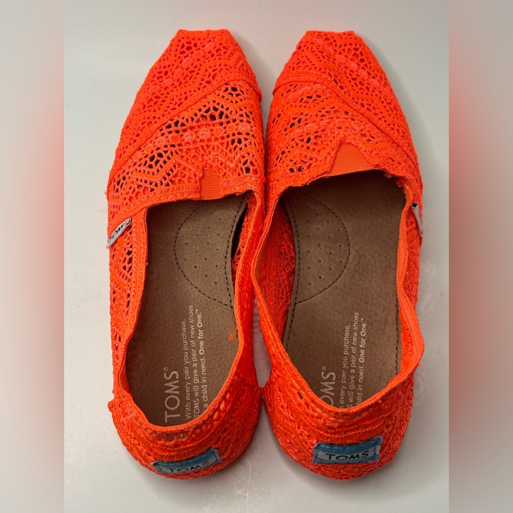 Tom’s Neon Orange Crotchet Slip On Flats Size 9W